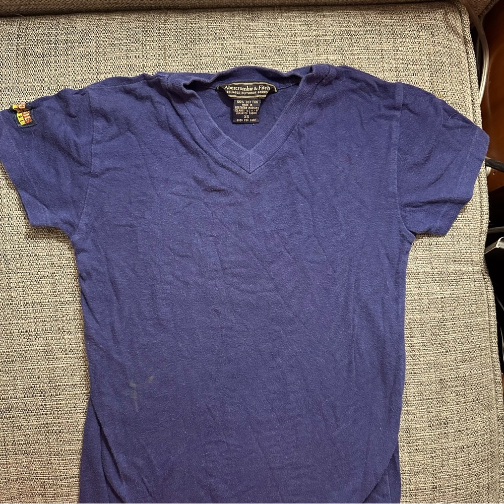 Abercrombie &Fitch XS -navy super soft and vintage